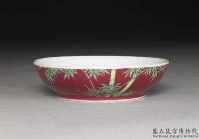 图片[2]-Dish with bamboo in red ground of falangcai painted enamels, Qing dynasty, Yongzheng reign 1723-1735-China Archive